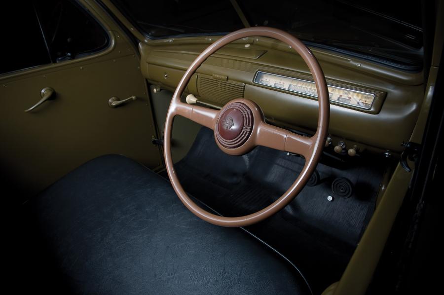  Ford C11ADF Staff Car 1941 года  (фото 9 из 9)